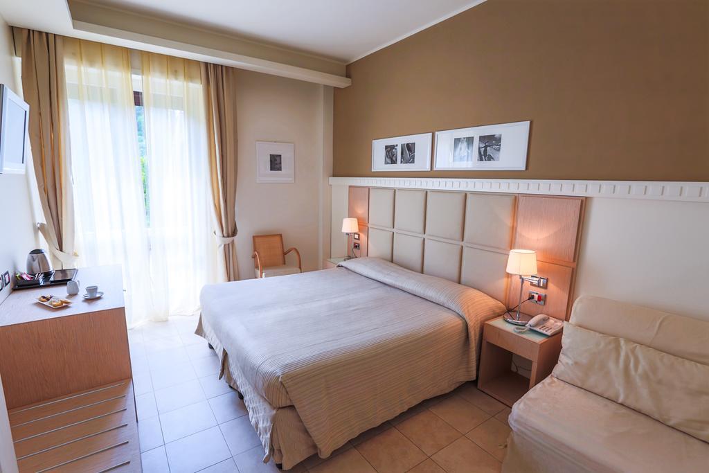 Roseo Euroterme Wellness Resort بانيو دي رومانيا المظهر الخارجي الصورة