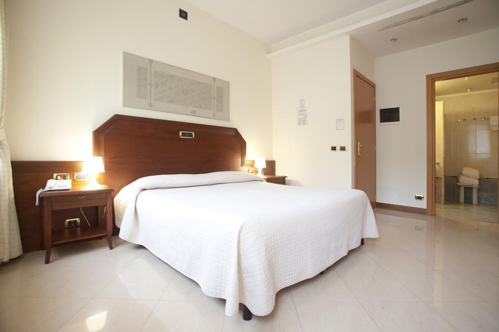 Roseo Euroterme Wellness Resort بانيو دي رومانيا المظهر الخارجي الصورة