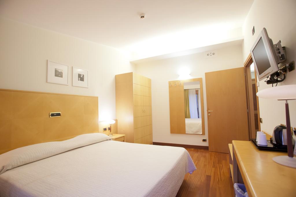 Roseo Euroterme Wellness Resort بانيو دي رومانيا المظهر الخارجي الصورة