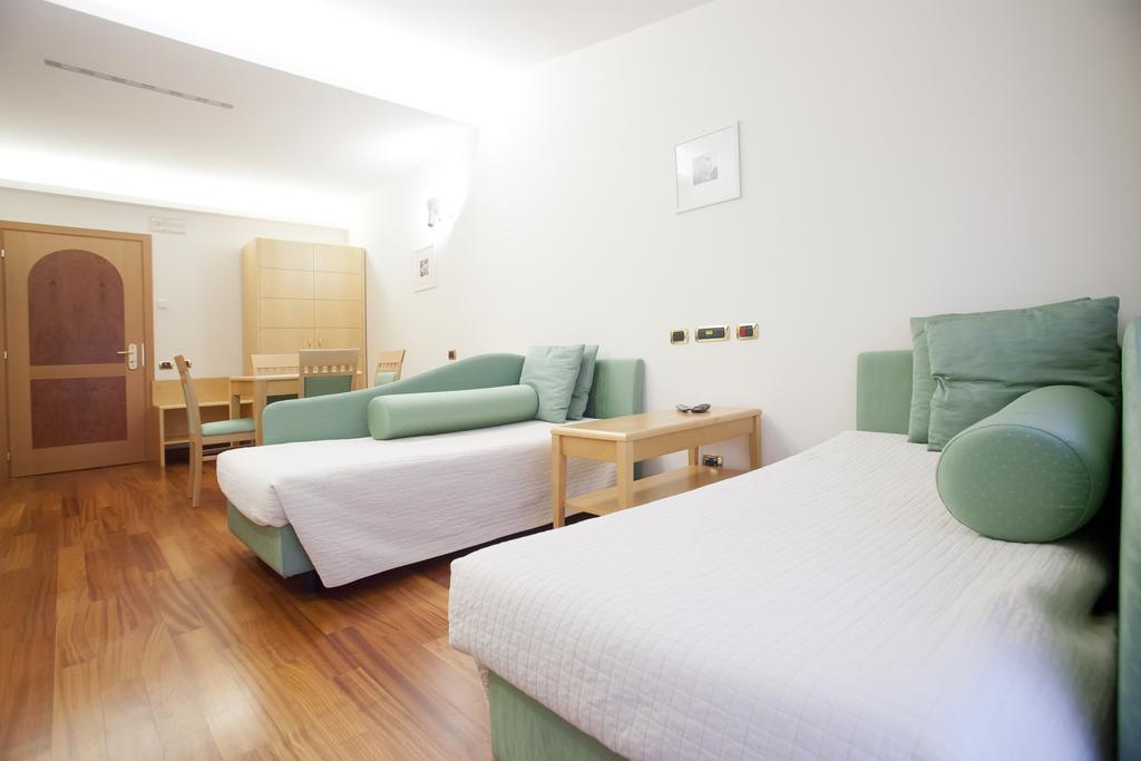 Roseo Euroterme Wellness Resort بانيو دي رومانيا المظهر الخارجي الصورة
