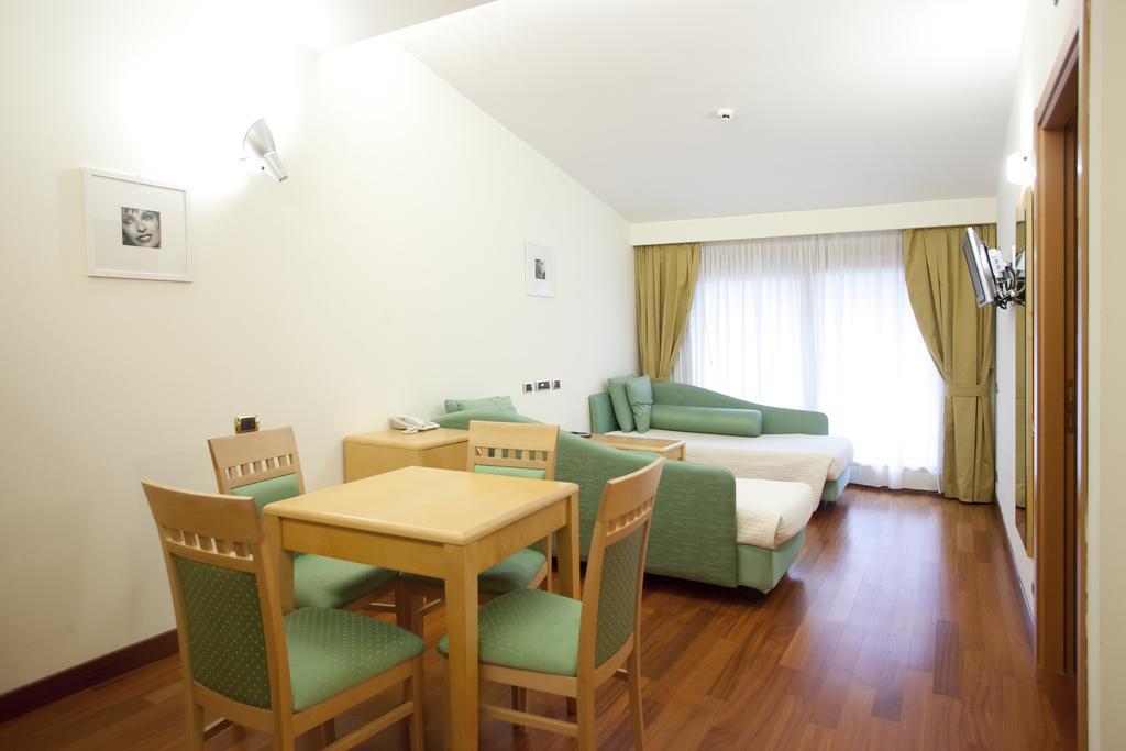 Roseo Euroterme Wellness Resort بانيو دي رومانيا المظهر الخارجي الصورة